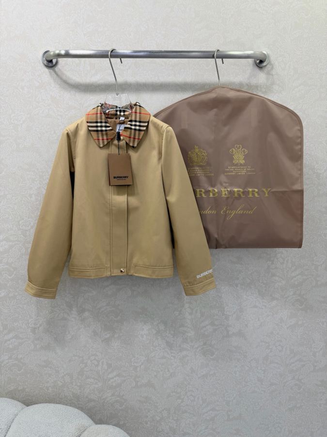 Burberry Women Burbe*ry26 H logo 4 SMLXL — 1:1 Replica