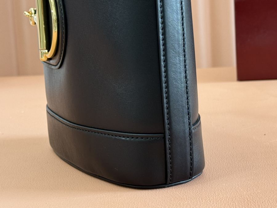 Gucci bag Equipped with a full set of packaging at the counter] Gucci 73 series mini bucket bag — 1:1 Replica — photo 6