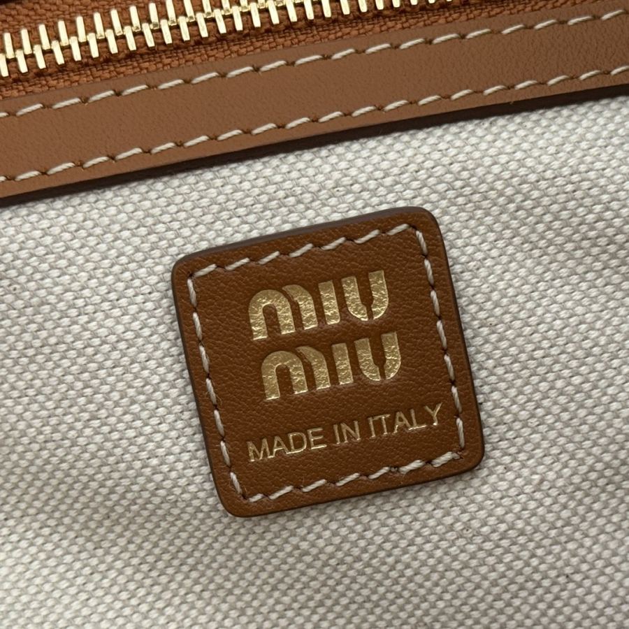 Miu bag A new college-style backpack, canvas and imported calfskin, thick wear-resistant linen — Premium Replica — photo 8