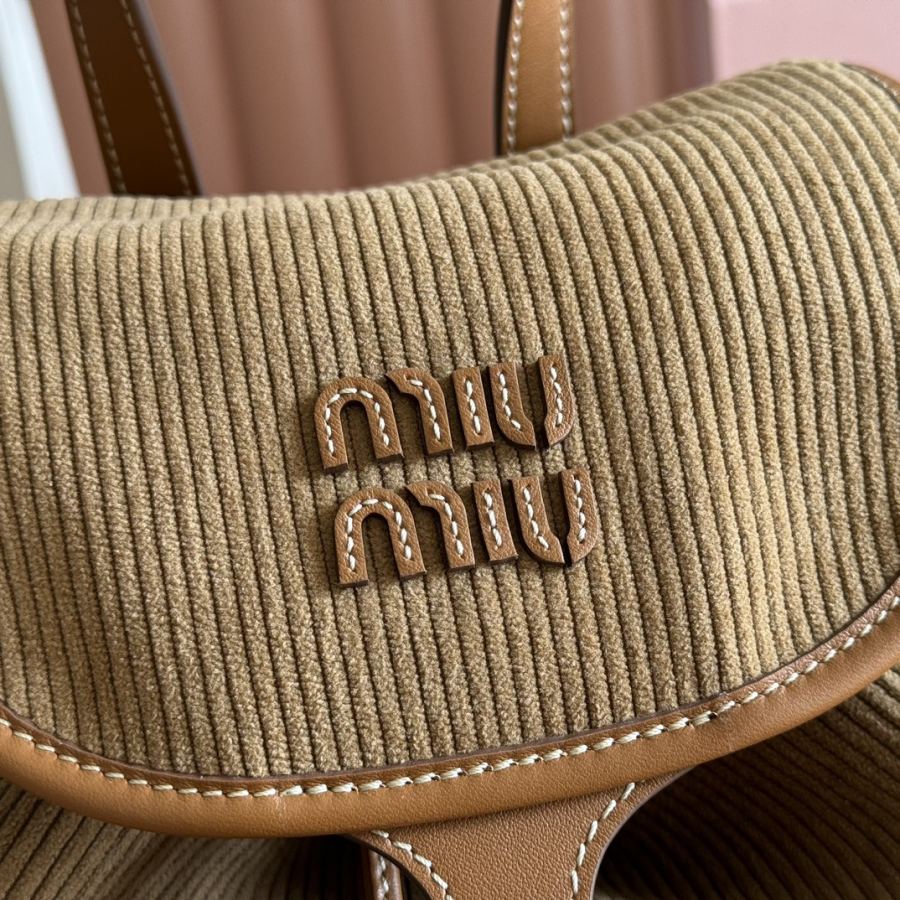 Miu bag A new college-style backpack, canvas and imported calfskin, thick wear-resistant linen — Premium Replica — photo 5