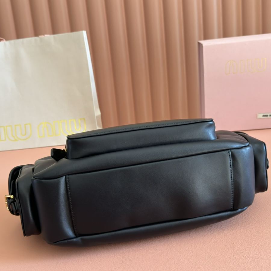 Miu bag Equipped with a full set of packaging at the counter]𝗠𝗶𝘂 𝗣𝗼? — AAA Quality Replica — photo 4