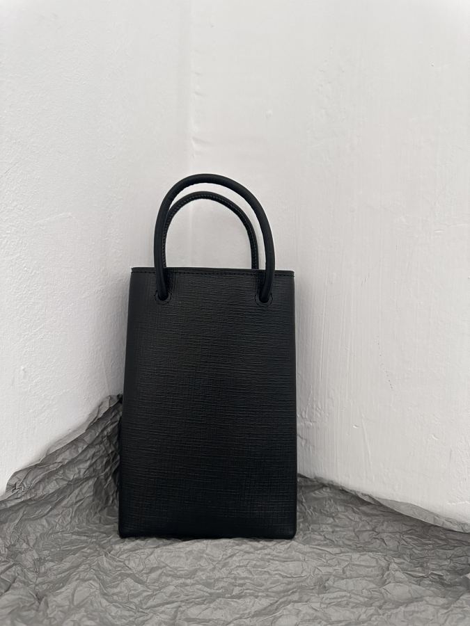 Balenciaga bag 𝘽𝘼𝙇𝙀𝙉𝘾𝙄𝘼𝙂*Mini Tote Bag/Cow Leather Mobile Phone Bag — Premium Replica — photo 2