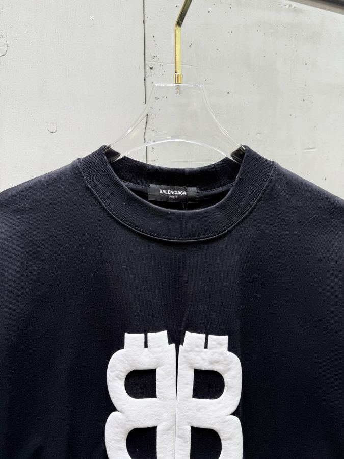 BALENCIAGA homens Balenciaga 2026 T — photo 9