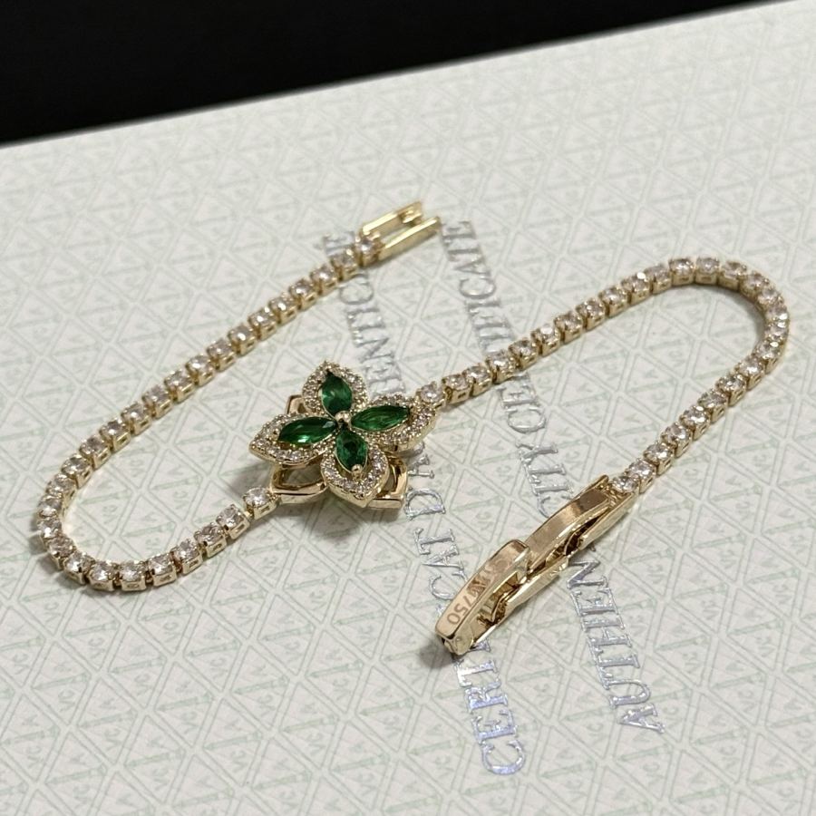 Van Cleef & Arpels Jewelry four-leaf clover bracelet, V gold level, diamond inlaid, three-dimensional — 1:1 Replica For Sale — photo 9