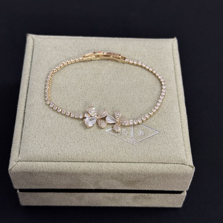 Van Cleef & Arpels Jewelry VCA four-leaf clover bracelet, classic, same style as official website, — Premium Replica — photo 3