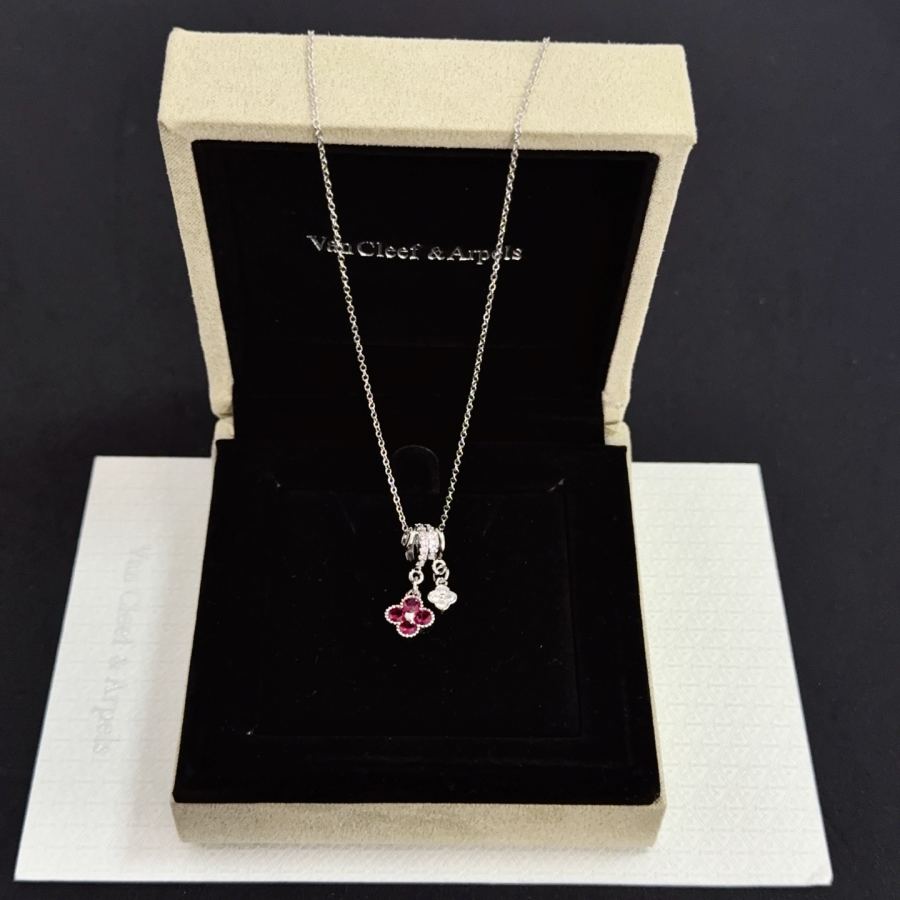Van Cleef & Arpels Jewelry four-leaf clover necklace, classic, same style as official website, multi-layered — AAA Quality Replica — photo 4