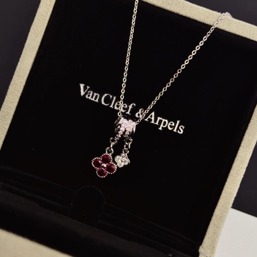 Van Cleef & Arpels Jewelry four-leaf clover necklace, classic, same style as official website, multi-layered — AAA Quality Replica — photo 7