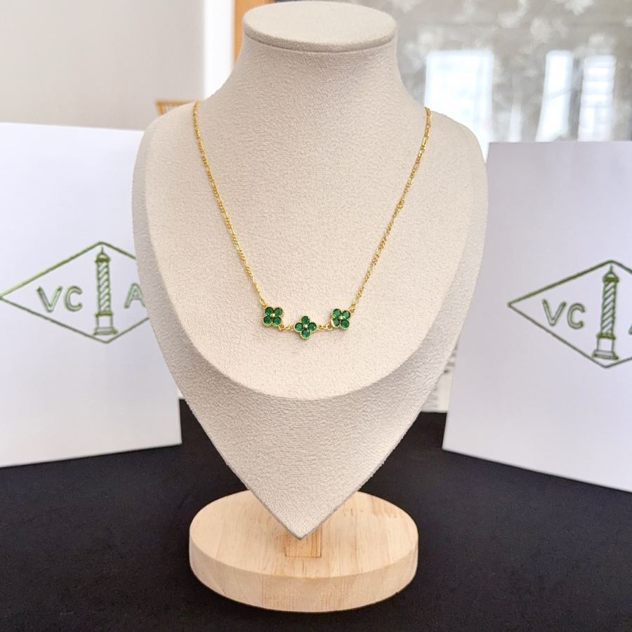 Van Cleef & Arpels Jewelry four-leaf clover necklace, classic style, multi-layered metal carving, — 1:1 Replica