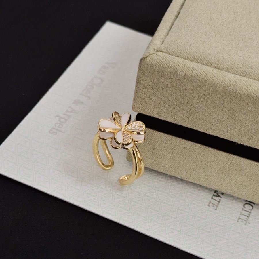 Van Cleef & Arpels Jewelry four-leaf clover ring, classic, same style as official website, multi-layered — 1:1 Replica — photo 3