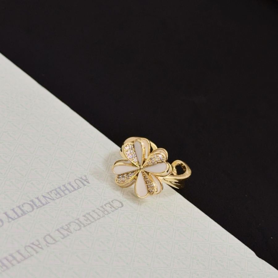 Van Cleef & Arpels Jewelry four-leaf clover ring, classic, same style as official website, multi-layered — 1:1 Replica — photo 5