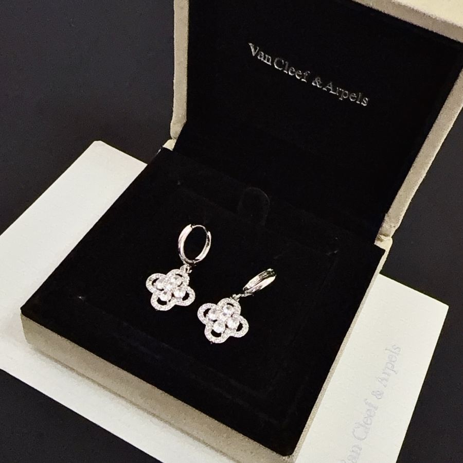 Van Cleef & Arpels Jewelry four-leaf clover earrings, classic, same style as official website, multi-layered — 1:1 Replica For Sale — photo 6