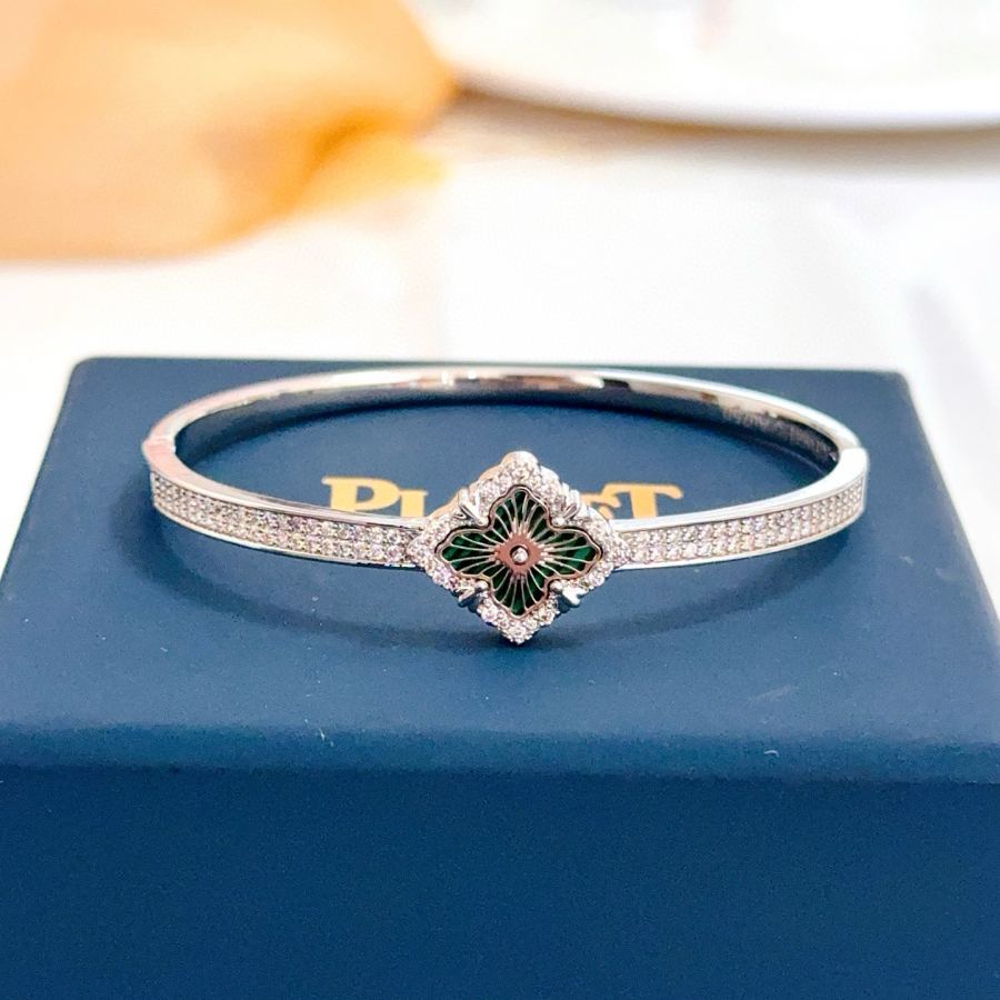 Van Cleef & Arpels Jewelry four-leaf clover bracelet, V gold level classic, multi-layered metal — 1:1 Replica — photo 5