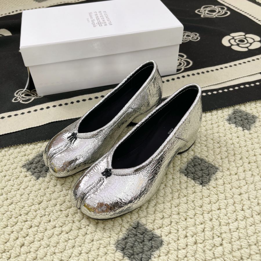 Maison margiela women's shoes Maison Margiela 2024 — 1:1 Replica For Sale — photo 3