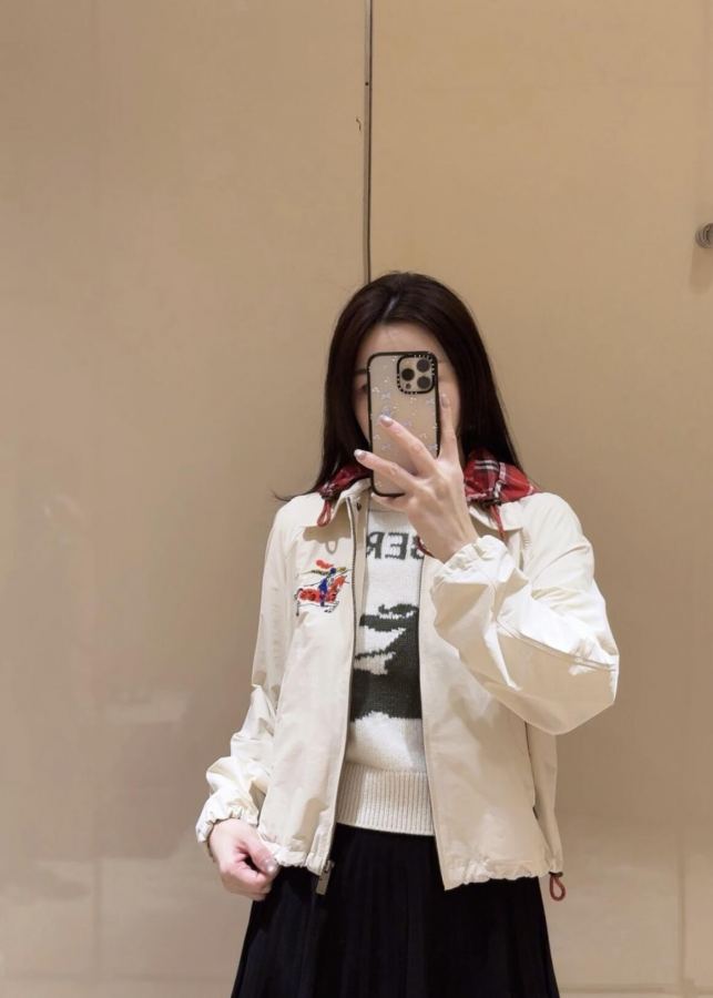 Burberry Women Burberr* 26 Ss Series yb Series S | M | L — Premium Replica — photo 4