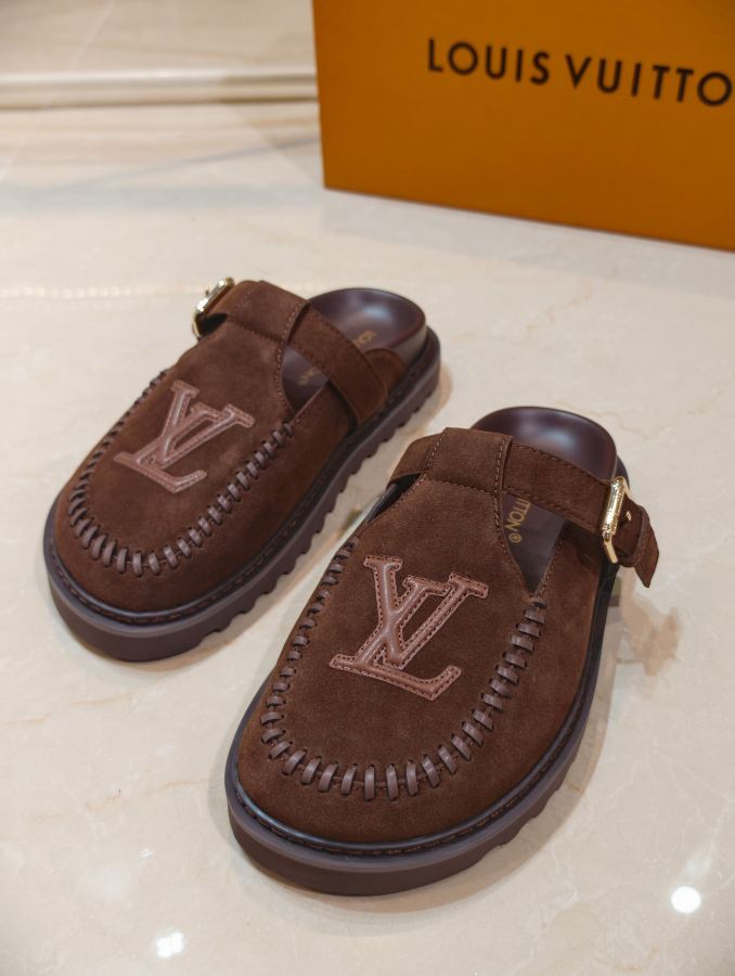 LV women's shoes s Louis Vuitton New 1:1 — photo 2