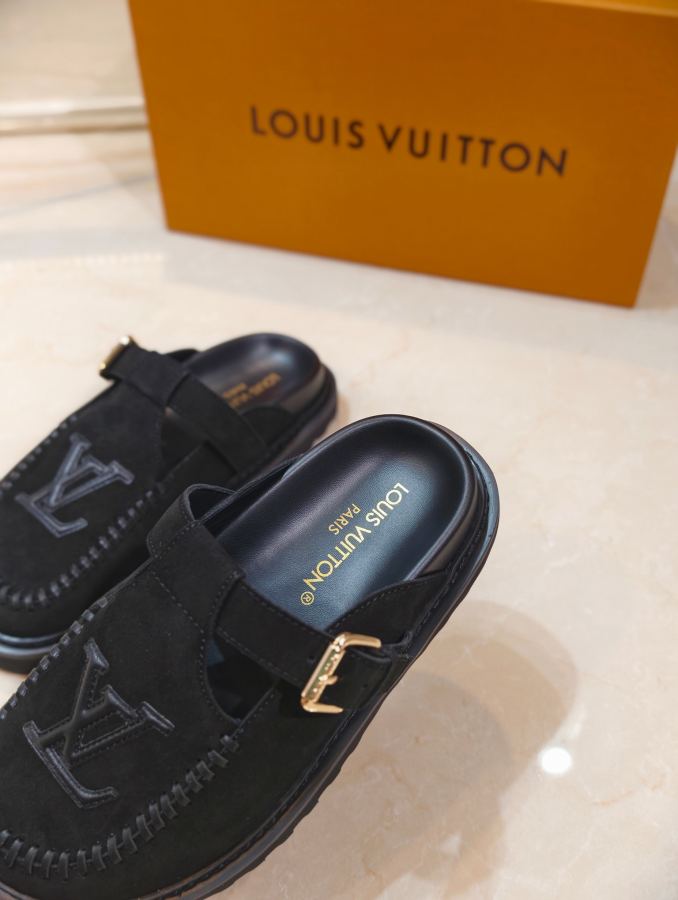 LV women's shoes s Louis Vuitton New 1:1 — photo 5