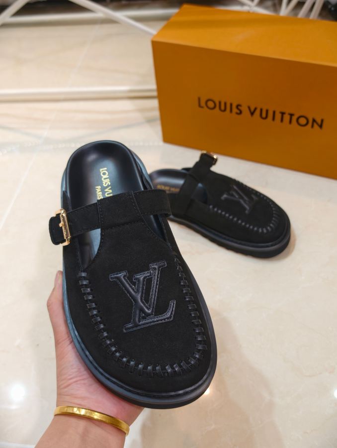 LV women's shoes s Louis Vuitton New 1:1 — photo 6