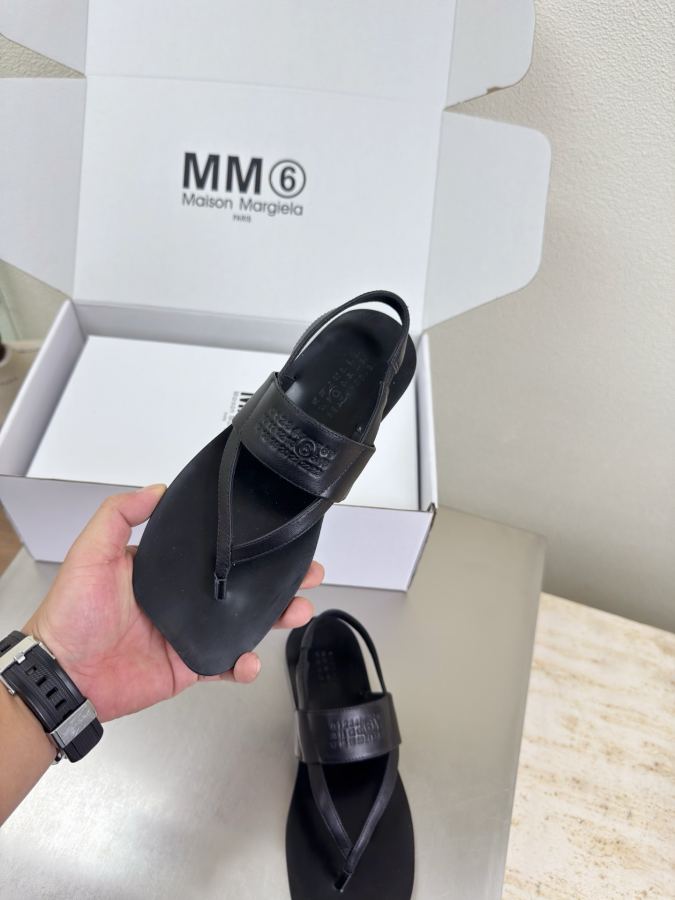 Maison margiela women's shoes Apple toe thong sandals — AAA Quality Replica — photo 5