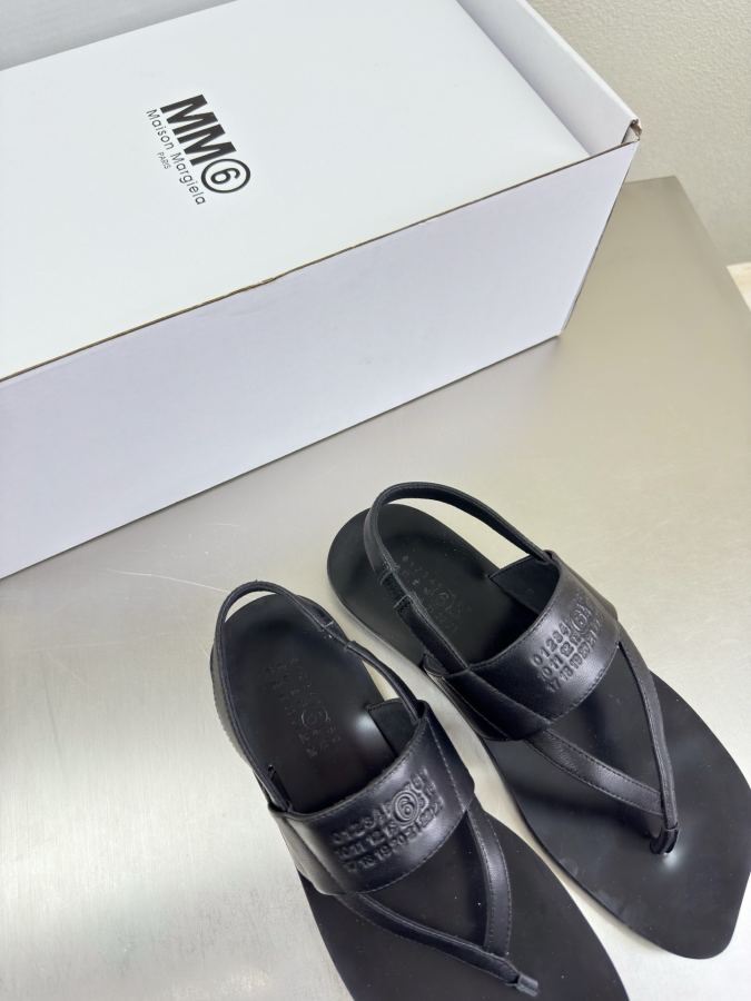 Maison margiela women's shoes Apple toe thong sandals — AAA Quality Replica — photo 2