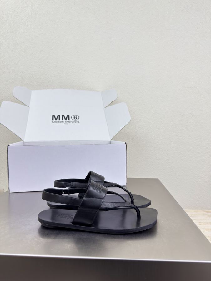 Maison margiela women's shoes Apple toe thong sandals — AAA Quality Replica — photo 3
