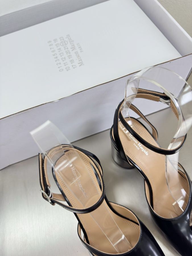 Maison margiela women's shoes Margiela split toe classic round heel 7cm — 1:1 Replica — photo 2
