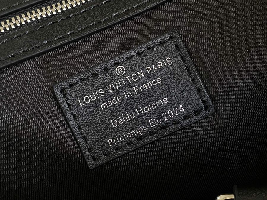 valise M12690 KEEPALL BANDOULIÈRE 50 Keepall BANDOULIÈRE Damier Salt oo 50 x 29 x 23 — 1:1 Replica For Sale — photo 11