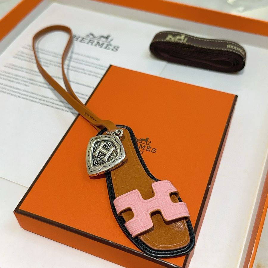 Hermes Jewelry New Hermes Charm Keychain Hermes 1:1 k Keychain — photo 3