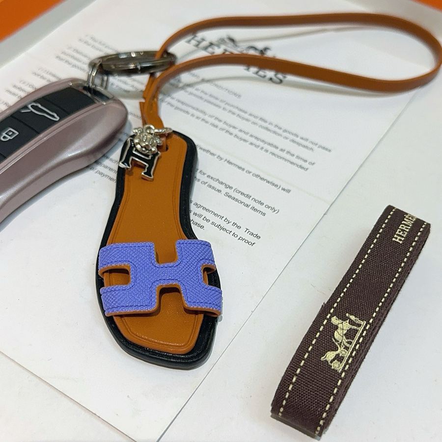 Hermes Jewelry New Hermes Charm Keychain Hermes 1:1 k Keychain — photo 3