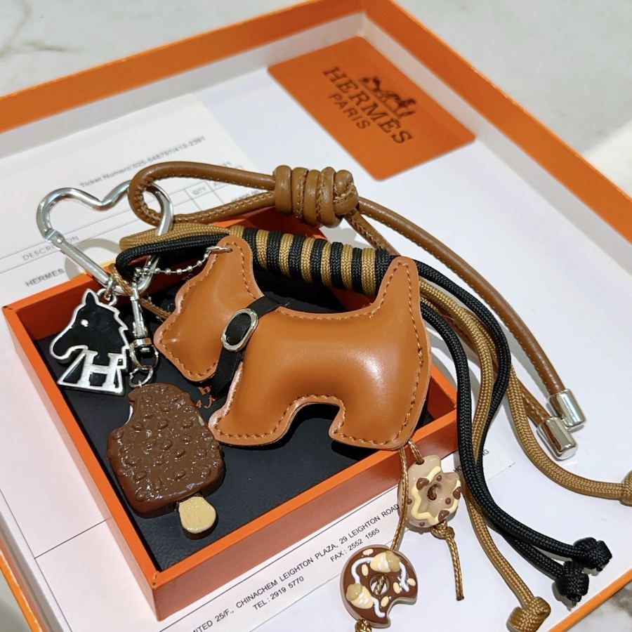 Hermes Jewelry New Hermes Keychain Hermes Charm Keychain Hermes 1:1 k Keychain — photo 2