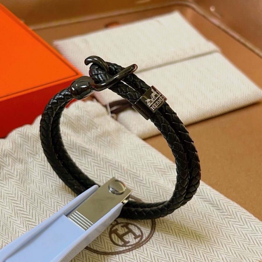 Neu eingetroffener Hermes-Schmuck Hermes H-Serie