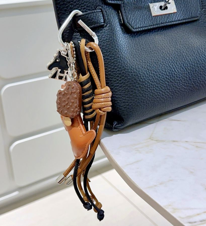 Hermes Jewelry New Hermes Keychain Hermes Charm Keychain Hermes 1:1 k Keychain — photo 3