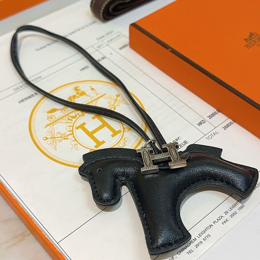 Hermes Jewelry New Hermes Keychain Hermes Charm Keychain Hermes 1:1 k Keychain — photo 5