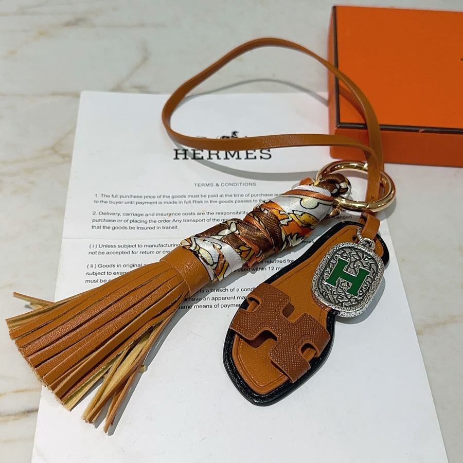 Hermes Jewelry New Hermes Keychain Hermes Charm Keychain Hermes 1:1 k Keychain — photo 6
