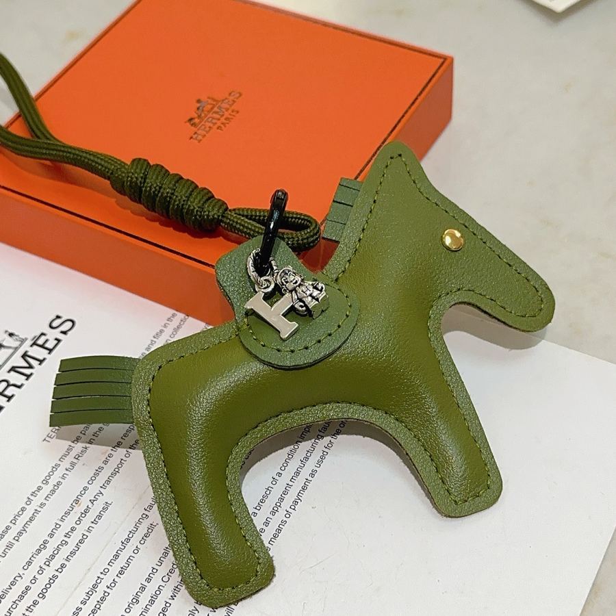 Hermes Jewelry New Hermes Keychain Hermes Charm Keychain Hermes 1:1 k Keychain — photo 3