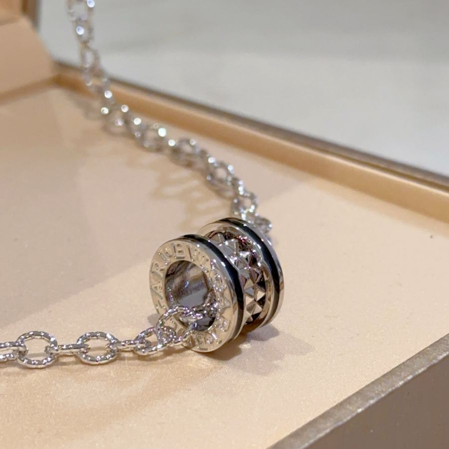 Bvlgari Jewelry Bvlgari V BVLGARI DIVAS‘ DREAM Bvlgari — Premium Replica — photo 2