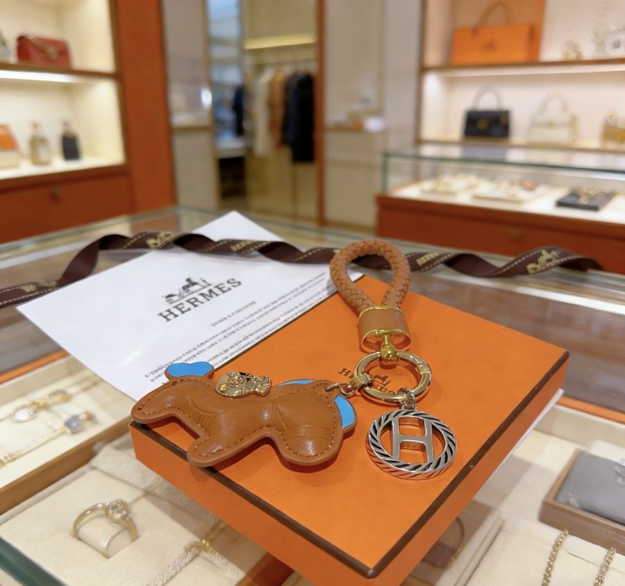 Hermes Jewelry New Hermes Keychain Hermes Charm Keychain Hermes 1:1 k Keychain — photo 4