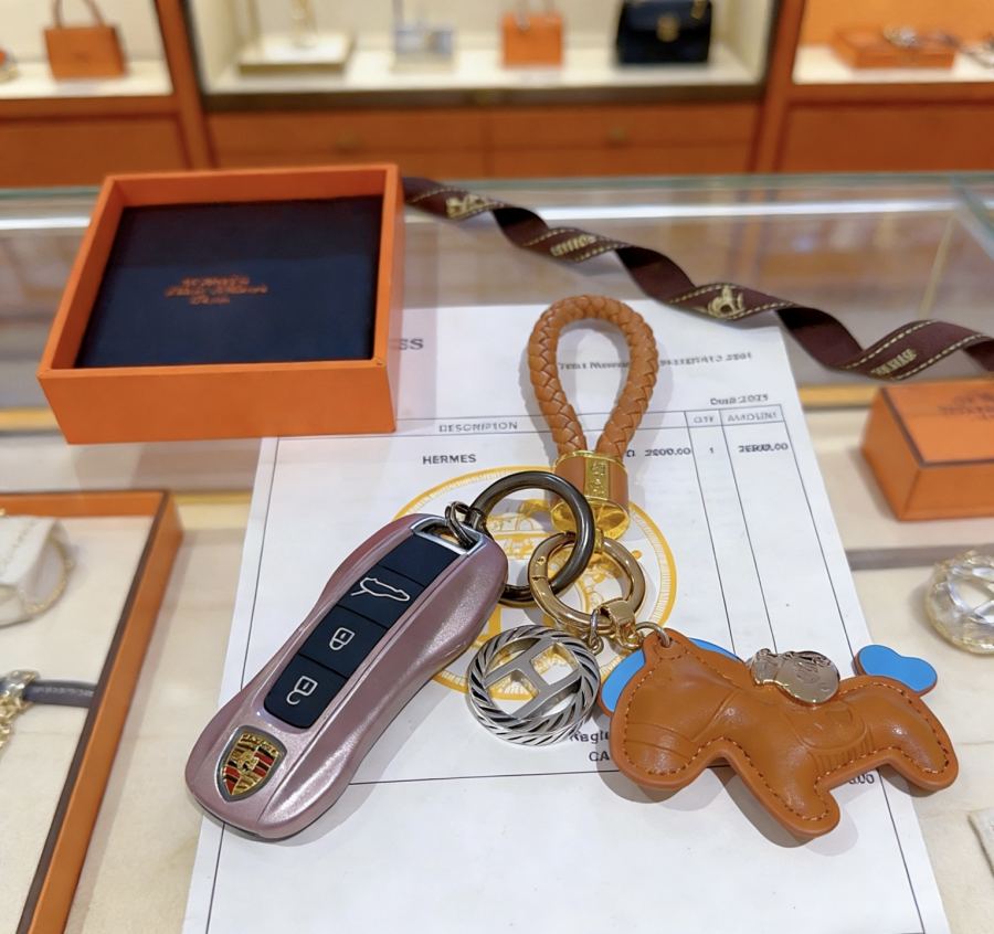 Hermes Jewelry New Hermes Keychain Hermes Charm Keychain Hermes 1:1 k Keychain — photo 6