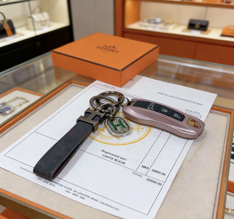Hermes Jewelry New Hermes Keychain Hermes Charm Keychain Hermes 1:1 k Keychain — photo 4
