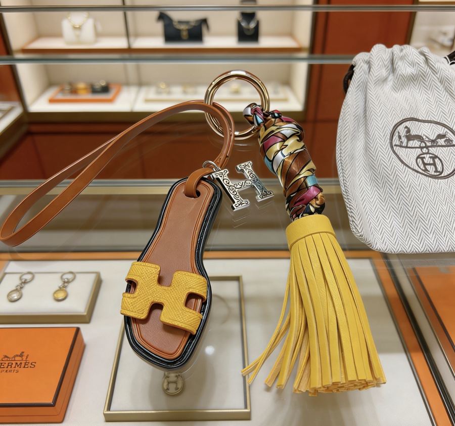 Hermes Jewelry New Hermes Keychain Hermes Charm Keychain Hermes 1:1 k Keychain — photo 6