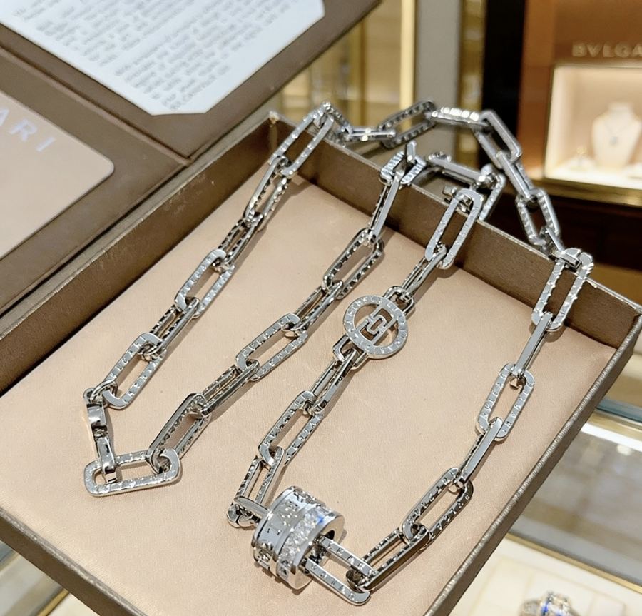 Bvlgari Jewelry Bvlgari V BVLGARI DIVAS‘ DREAM V Bvlgari — Premium Replica — photo 4