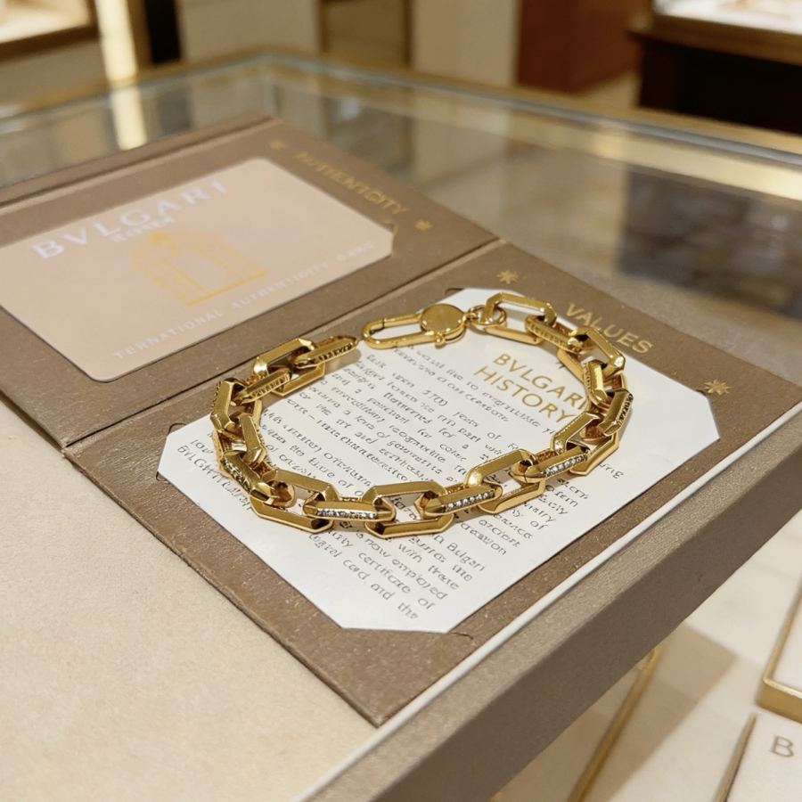 Bvlgari Jewelry Bvlgari V BVLGARI DIVAS‘ DREAM V — AAA Quality Replica — photo 6