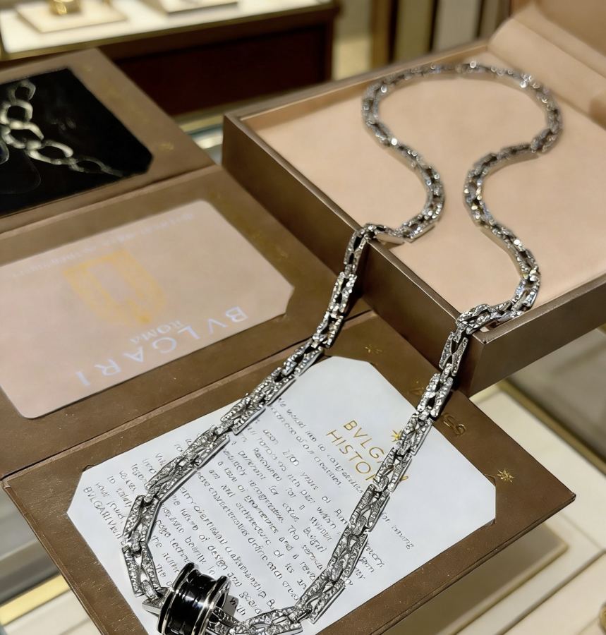 Bvlgari Jewelry Bvlgari V logo BVLGARI DIVAS‘ DREAM Series Bvlgari — Premium Replica — photo 7