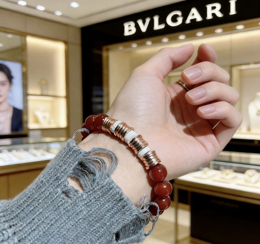 Bvlgari Jewelry Bvlgari V BVLGARI DIVAS‘ DREAM Series V Bvlgari 18 — 1:1 Replica — photo 9