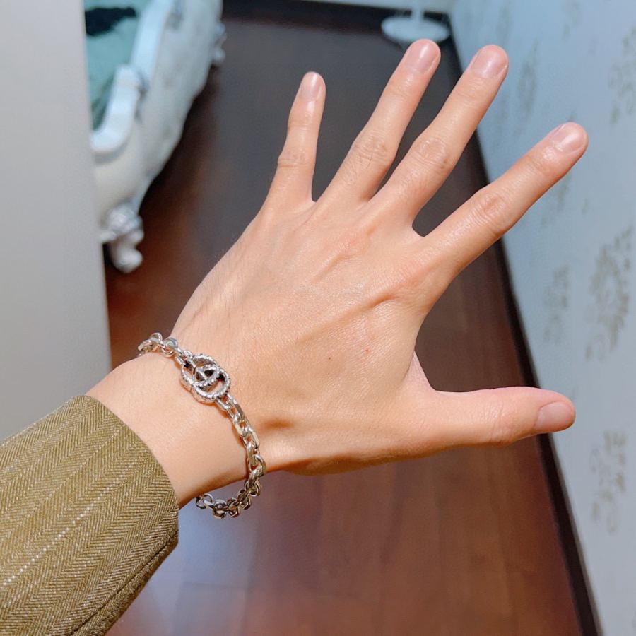 Gucci Jewelry 2026 Gucci New feel nice 18 23 — 1:1 Replica For Sale — photo 9