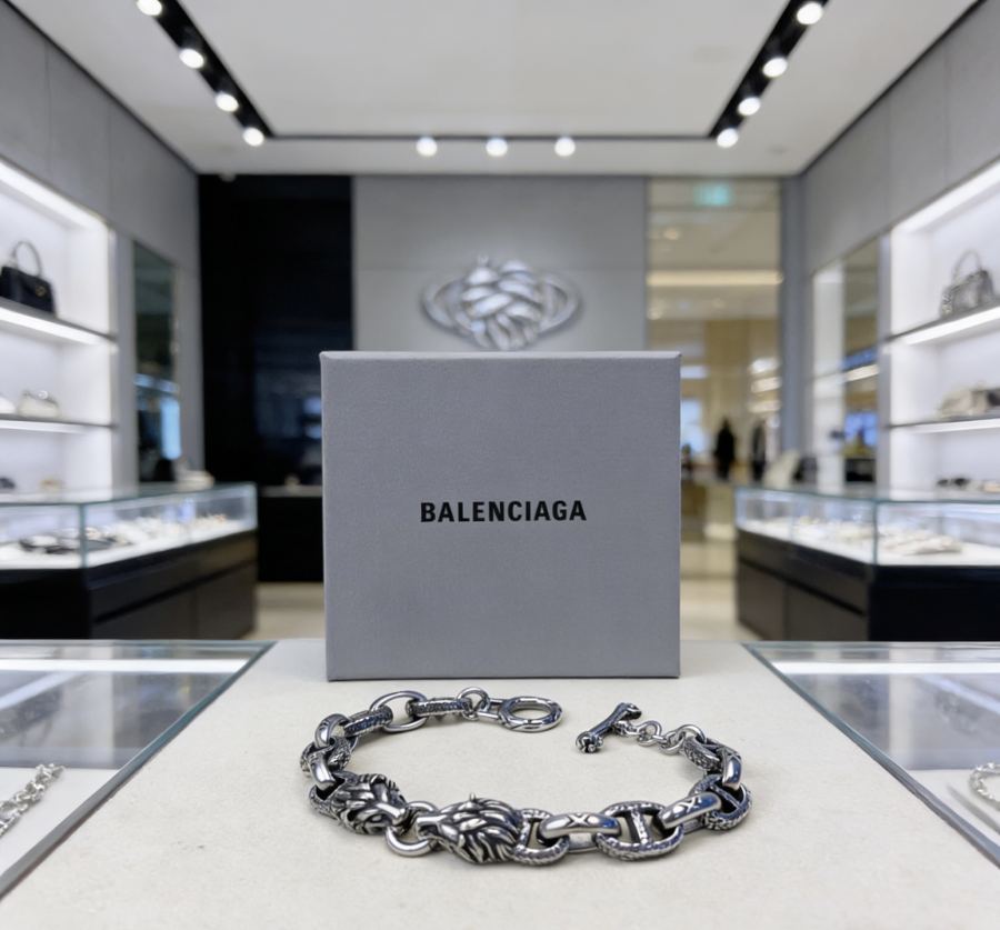 Balenciaga-sieraden. Balenciaga — photo 2