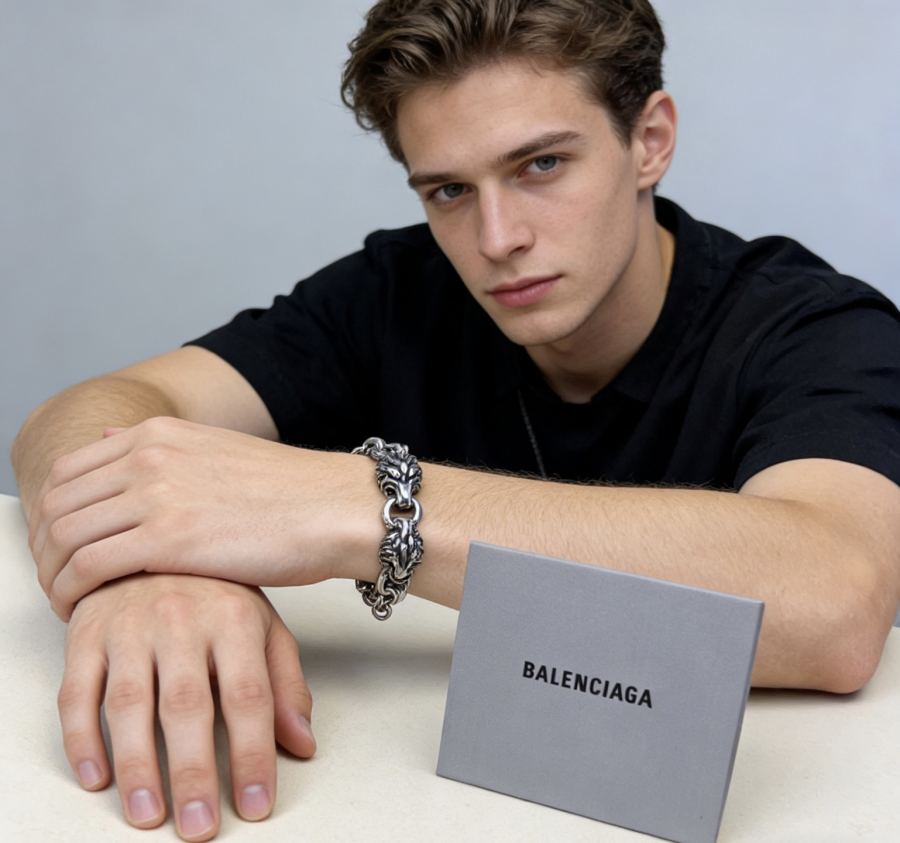 Balenciaga-sieraden. Balenciaga — photo 3