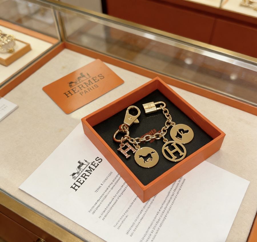 Hermes Jewelry New Hermes Keychain Hermes Charm Keychain Hermes 1:1 k Keychain — photo 3