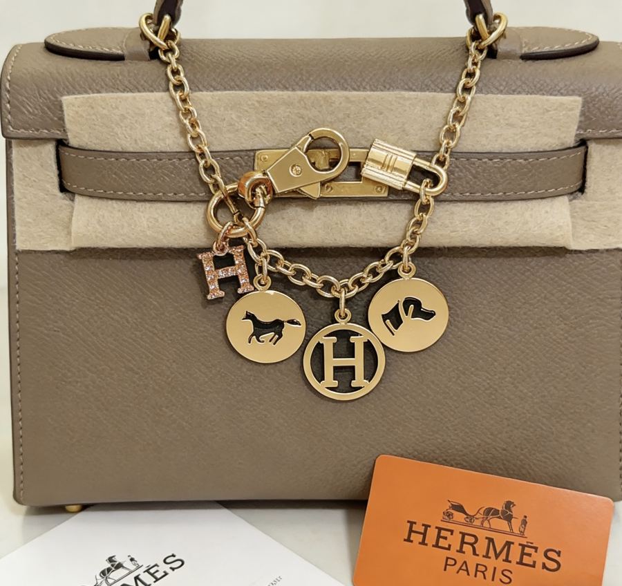 Hermes Jewelry New Hermes Keychain Hermes Charm Keychain Hermes 1:1 k Keychain — photo 2