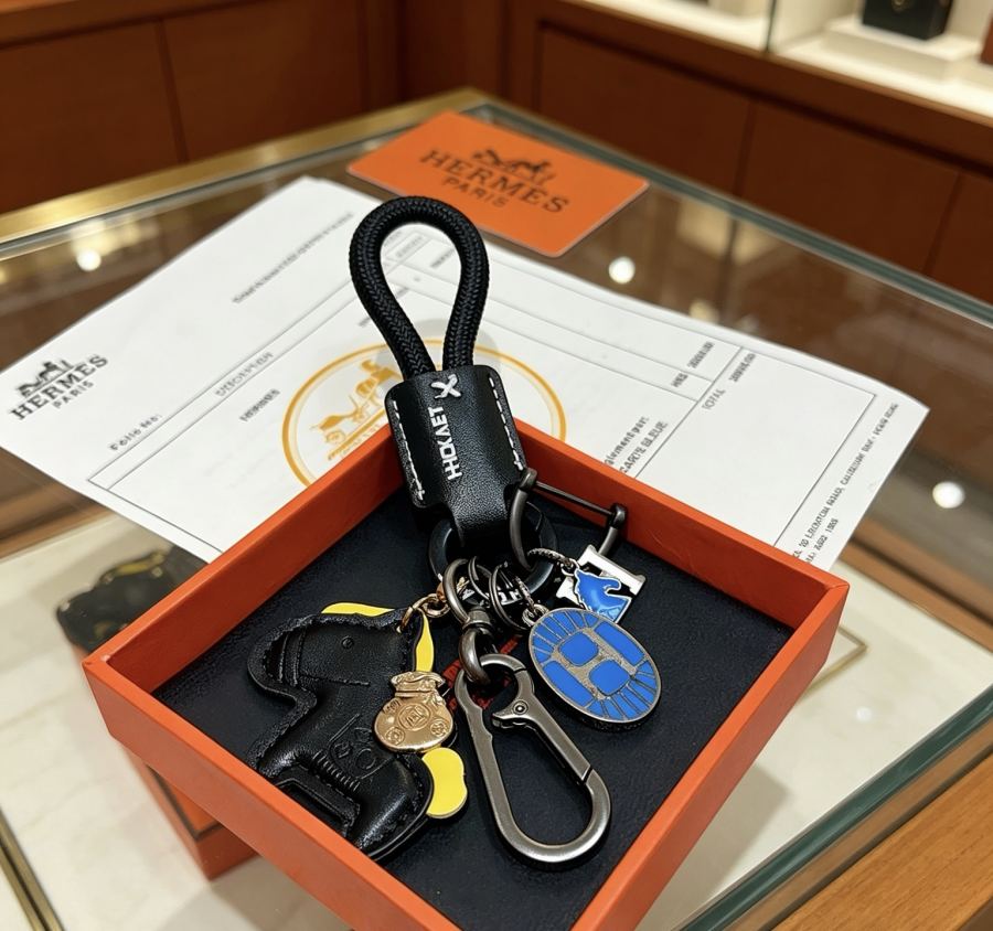 Hermes Jewelry New Hermes Keychain Hermes Charm Keychain Hermes 1:1 k Keychain — photo 2