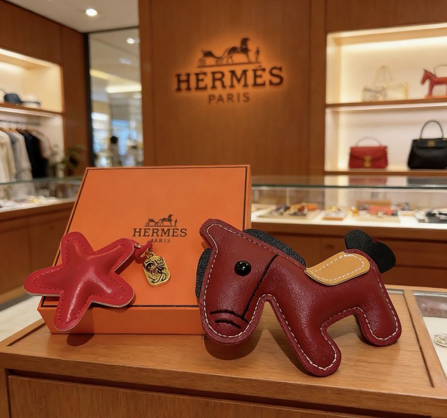 Hermes Jewelry New Hermes Charm Keychain Hermes 1:1 k Keychain — photo 3